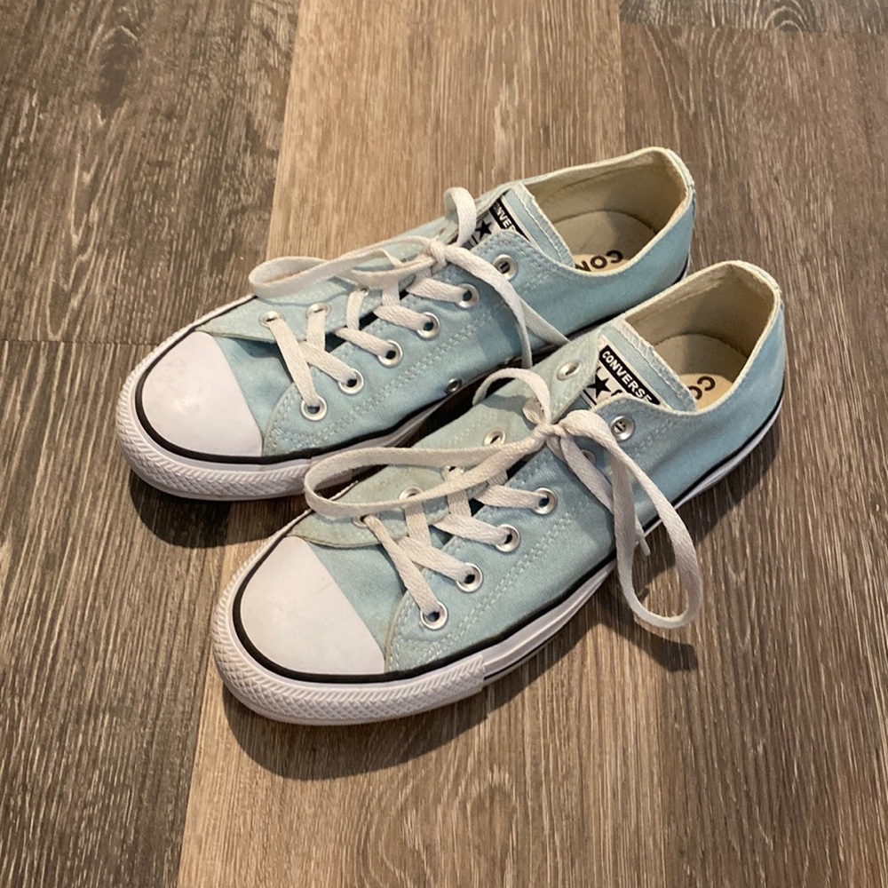 Light Blue Converse Chuck Taylor All Star Classic Low… Gem